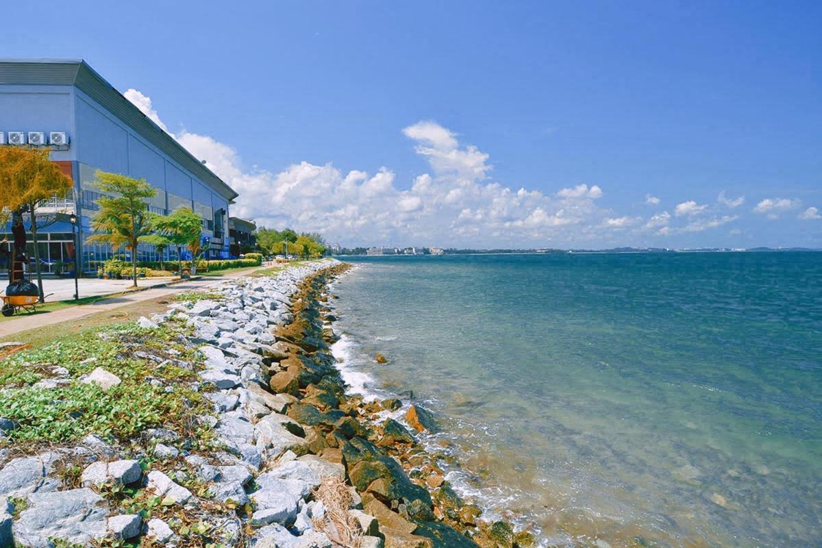 Marvel Suite Abnb Port Dickson Esterno foto